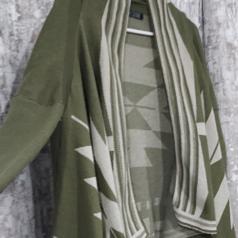 Love Culture Olive and Cream Cardigan - Picture 2 of 3